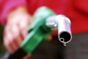 قیمت-بنزین-در-خرداد-ماه-1394-تک-نرخی-شد-قیمت-بنزین-gheymat-benzin-سهمیه‌-های-بنزین-قیمت-گازوئیل-gheymate-gas-oil