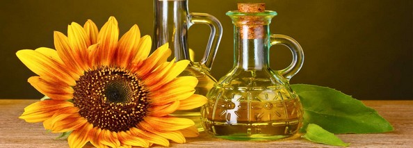 روغن آفتابگردان روغنی است که از دانه‌های روغنی گل آفتابگردان استخراج میکنند. از این روغن برای مصارف خوراکی استفاده میشود.